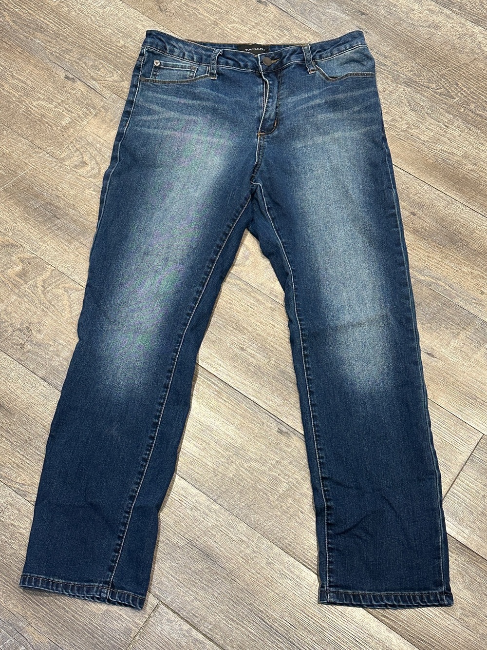 Tahari Debbi Hi-Rise Straight Jeans Size 10/30 Medium Wash